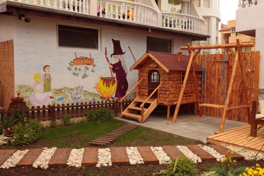 Hotel Yanis Lozenec Kültér fotó