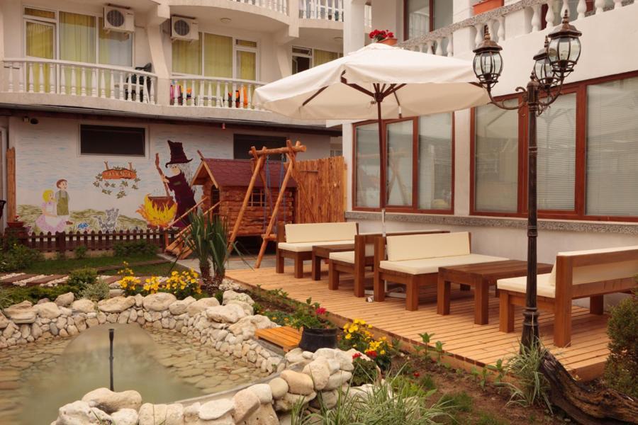 Hotel Yanis Lozenec Kültér fotó