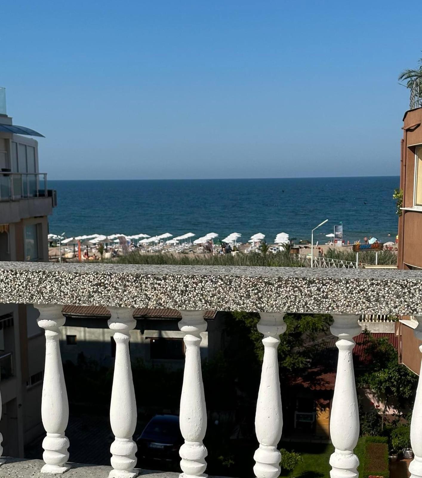 Hotel Yanis Lozenec Kültér fotó