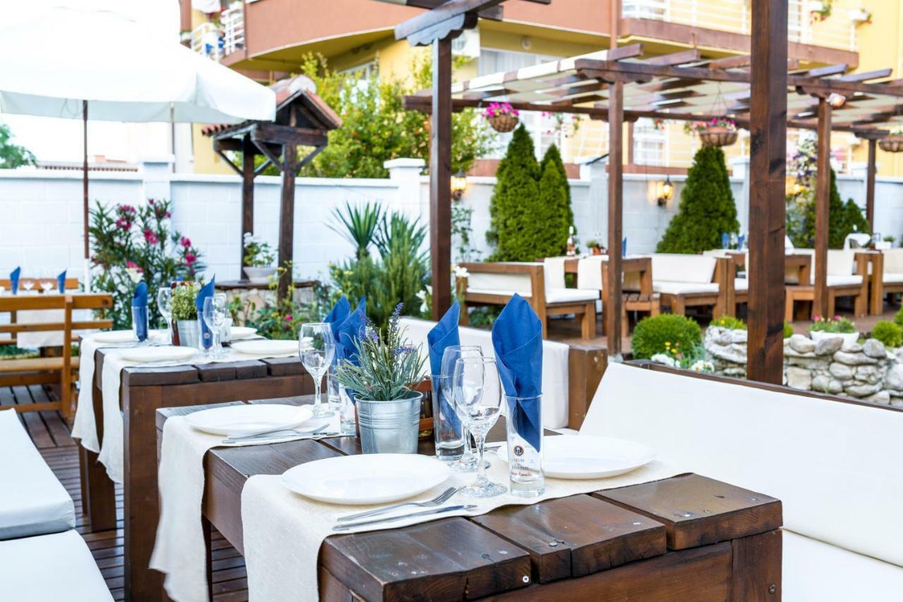 Hotel Yanis Lozenec Kültér fotó